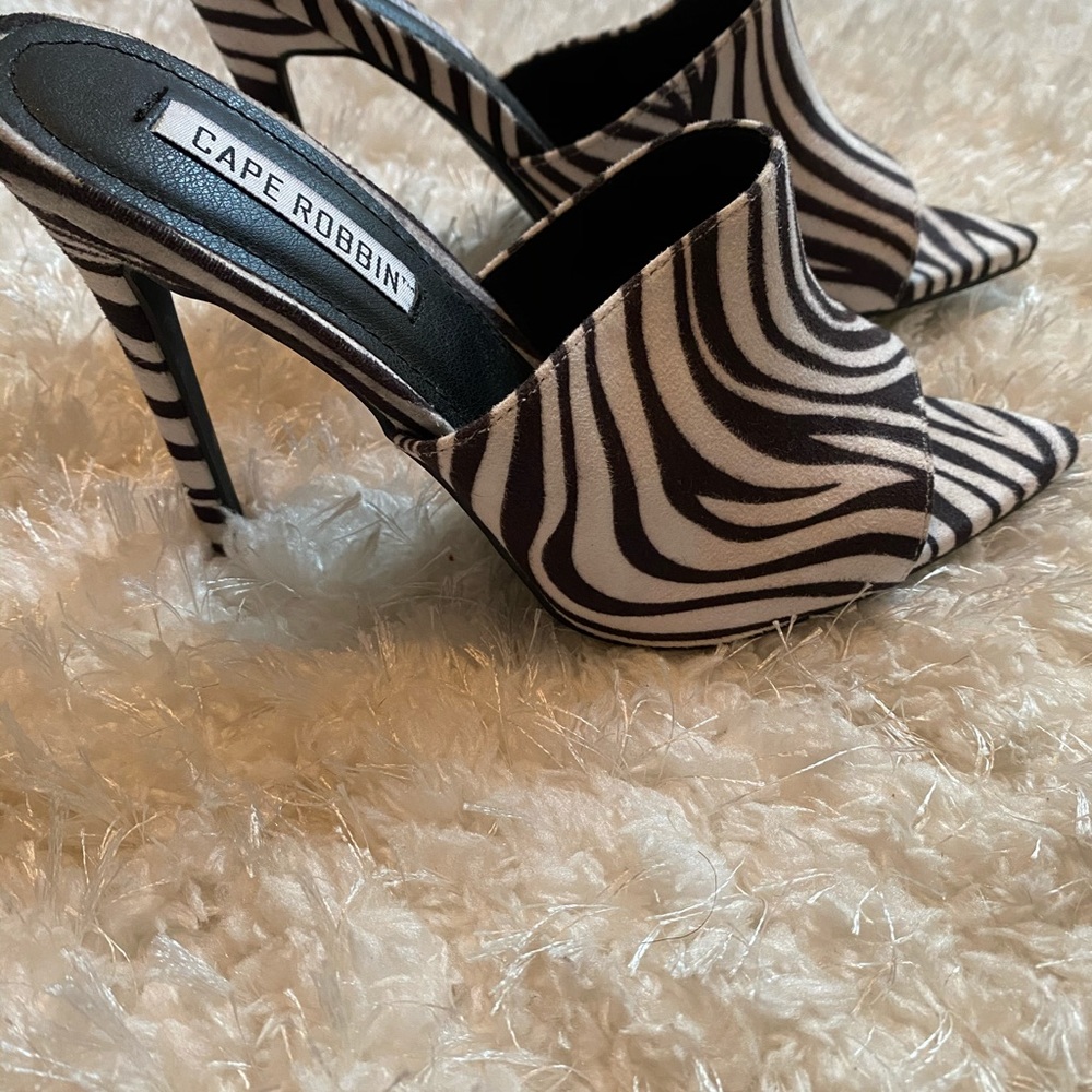 Open Pointed Toe Zebra Print Heels - Never Worn! - image 3